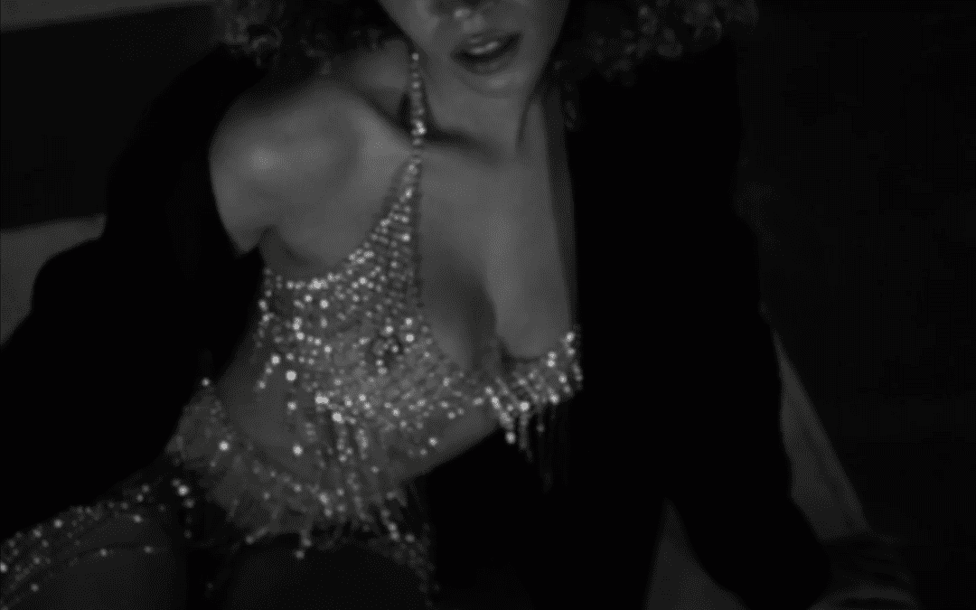 Queen Mars – Neptune in Capricorn (Music Video)